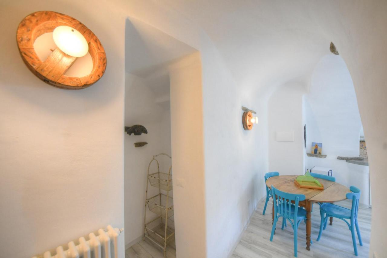 Antica Casa Del Canto Iara - Private Parking Calice Ligure المظهر الخارجي الصورة